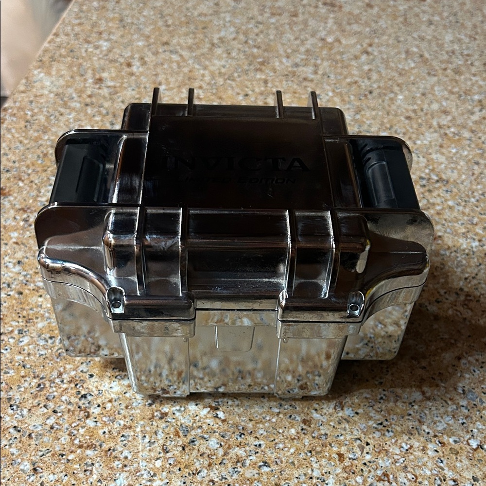 Invicta watch case